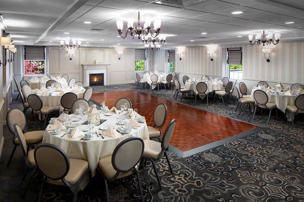 Inn at Middletown table settings